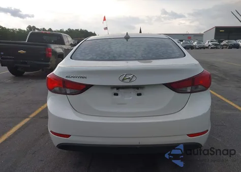 2016 Hyundai Elantra Se z USA, uszkodzony, nr VIN 5NPDH4AE0GH688736